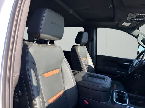 Used 2022 GMC Sierra 2500 AT4 w/ AT4 Premium Plus Package image 15