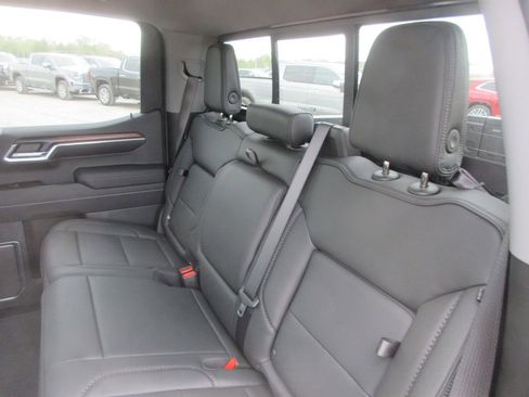 New 2026 GMC Sierra 1500 Denali w/ Denali Reserve Package AWD/4WD image 16