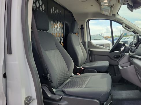 Used 2025 Ford Transit 250 Low Roof w/ Exterior Upgrade Package RWD image 17