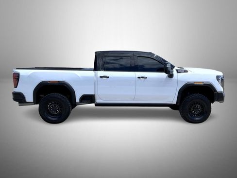 Used 2024 GMC Sierra 2500 AT4X w/ AT4X AEV Edition AWD/4WD image 4