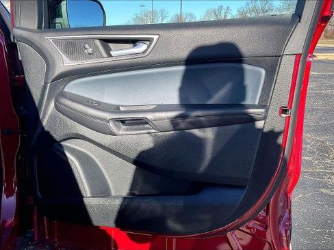 Certified 2024 Ford Edge SEL w/ Sport Appearance Package image 19