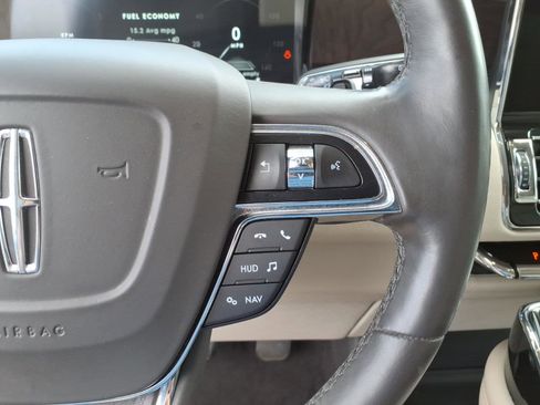 Used 2021 Lincoln Navigator Reserve w/ Luxury Package AWD/4WD image 19