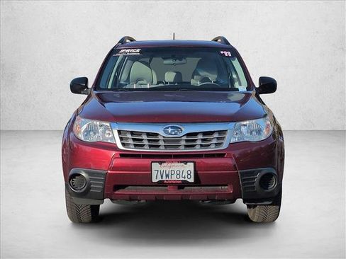 Used 2011 Subaru Forester 2.5X w/ Alloy Wheel Value Pkg image 2