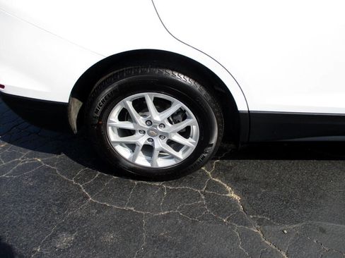 Used 2022 Chevrolet Equinox LT image 14