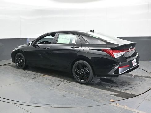 New 2026 Hyundai Elantra SEL Sport Premium FWD image 5