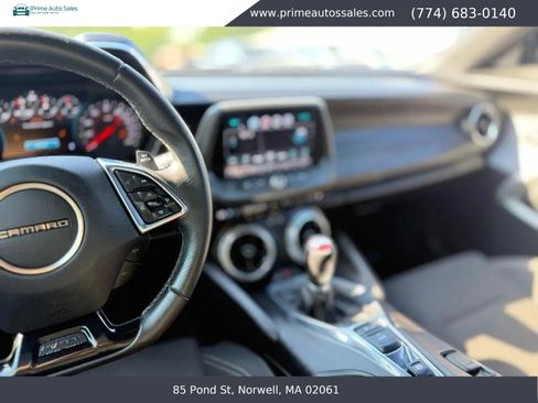 Used 2017 Chevrolet Camaro SS RWD image 22
