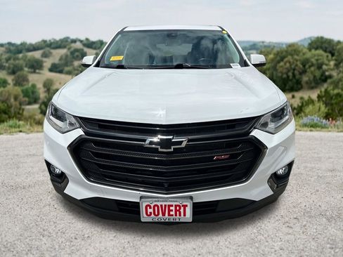 Used 2021 Chevrolet Traverse RS FWD image 2