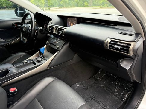 Used 2016 Lexus IS 200t RWD image 24