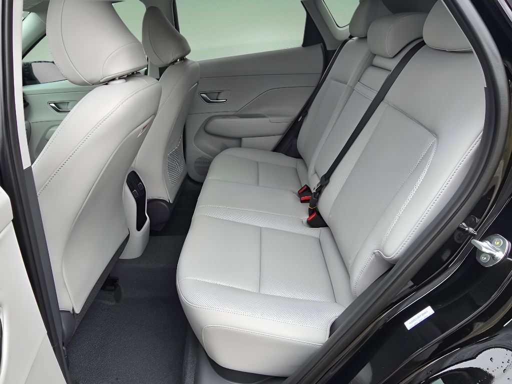 New 2026 Hyundai Kona SEL Premium AWD/4WD image 15