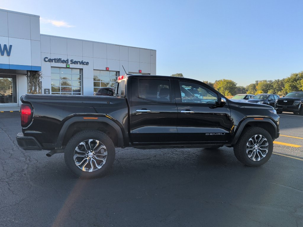 Used 2023 GMC Canyon Denali AWD/4WD image 8