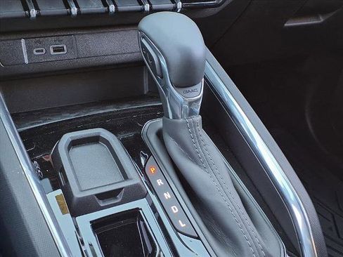 New 2026 GMC Canyon Elevation image 13