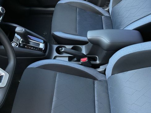 New 2025 Nissan Versa SV w/ Trunk Package image 29