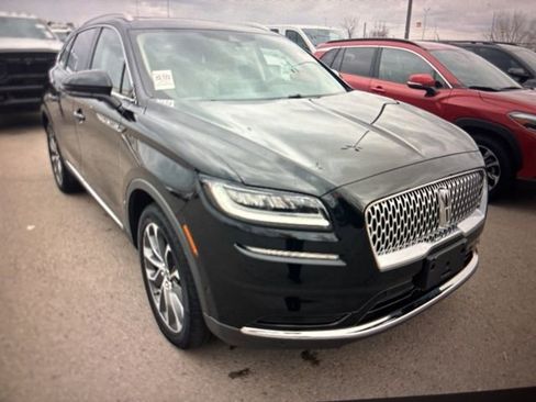 Used 2023 Lincoln Nautilus Reserve w/ Equipment Group 201A image 19