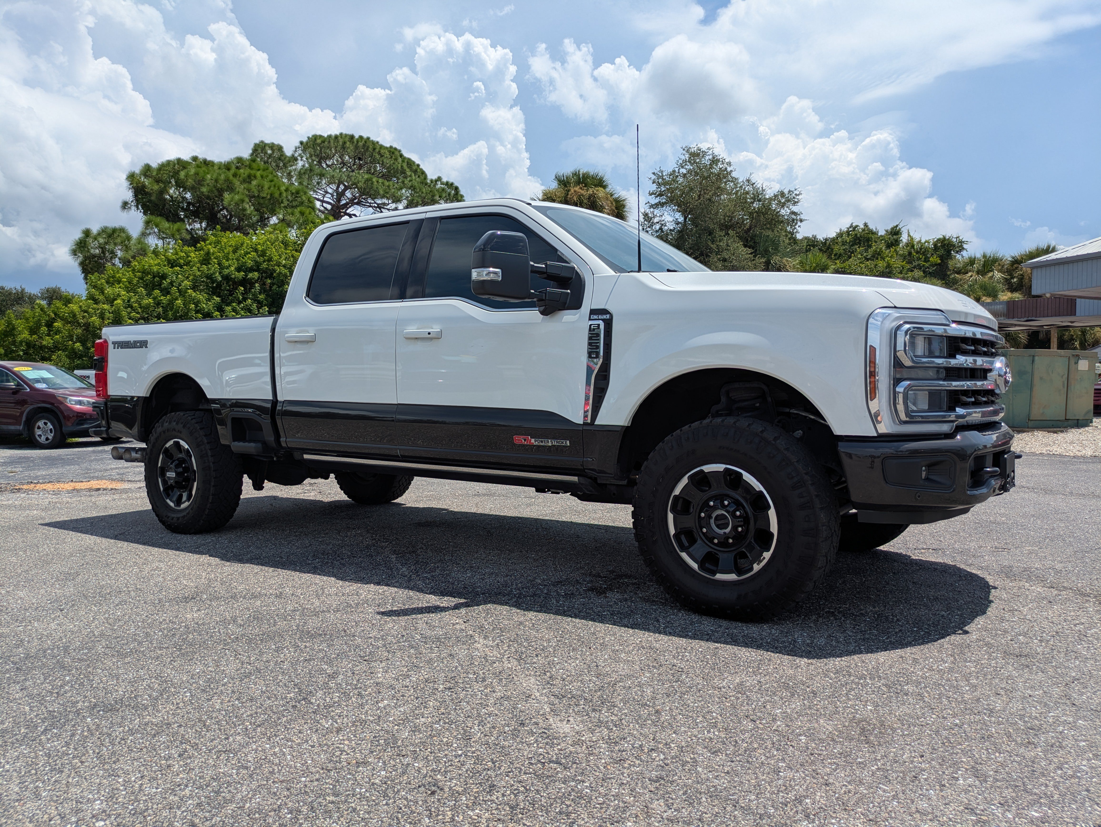 Used 2025 Ford F250 King Ranch w/ Tremor Off-Road Package AWD/4WD image 2