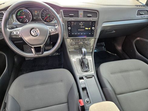 Used 2019 Volkswagen e-Golf SE w/ Driver Assistance Package image 15