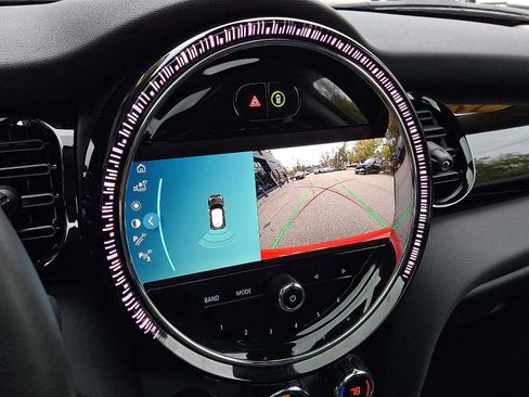 Certified 2024 MINI Cooper SE image 18