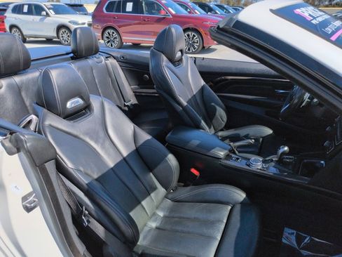 Used 2015 BMW M4 Convertible RWD image 22