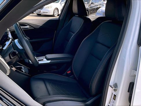 Used 2025 BMW X2 xDrive28i image 7