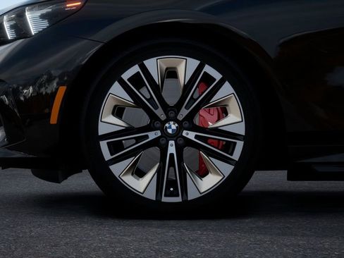 New 2026 BMW i5 image 7