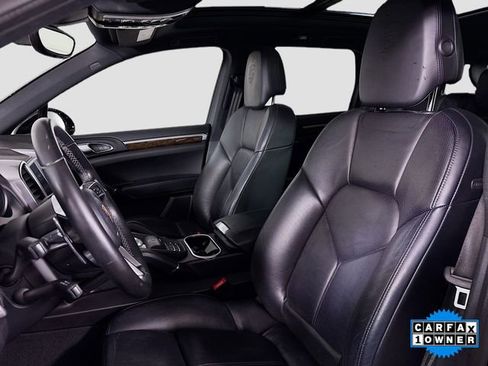 Used 2017 Porsche Cayenne S Platinum w/ Premium Package Plus (Pjy) image 21
