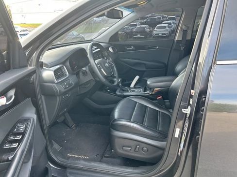 Used 2019 Kia Sorento EX FWD image 10