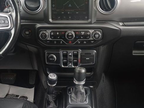 Used 2021 Jeep Wrangler Unlimited Sahara AWD/4WD image 20