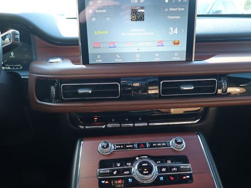 Used 2022 Lincoln Aviator Reserve w/ Equipment Group 201A image 20