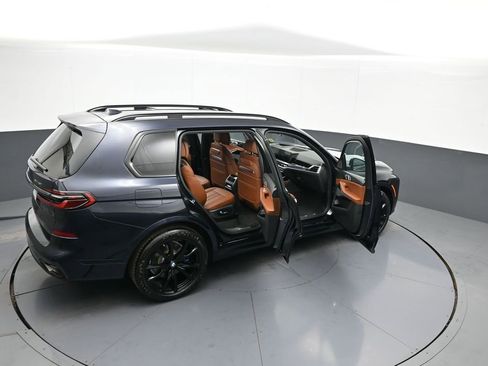 Used 2024 BMW X7 xDrive40i w/ M Sport Package image 51
