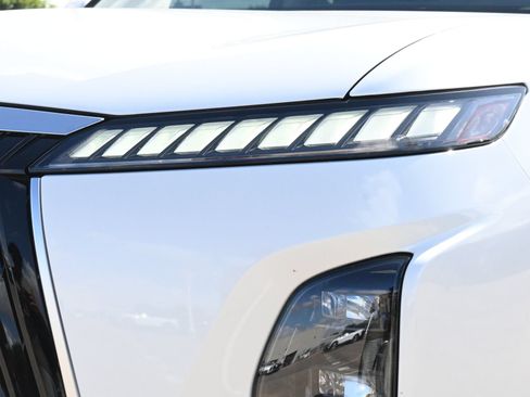 Used 2026 INFINITI QX80 Luxe RWD image 27