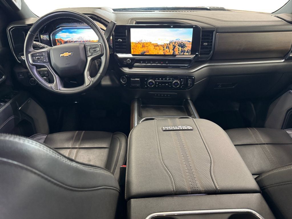 Used 2024 Chevrolet Silverado 3500 High Country w/ High Country Premium Package AWD/4WD image 12