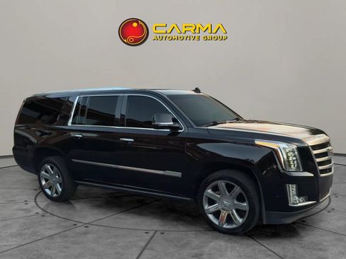 Used 2018 Cadillac Escalade ESV Premium Luxury image 10