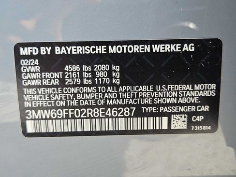 Used 2024 BMW 330i Sedan w/ M Sport Package RWD image 32