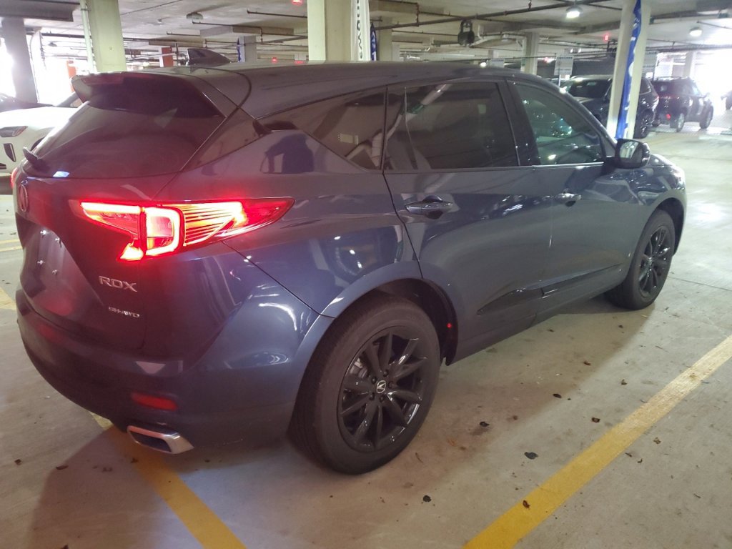 Used 2025 Acura RDX SH-AWD image 5