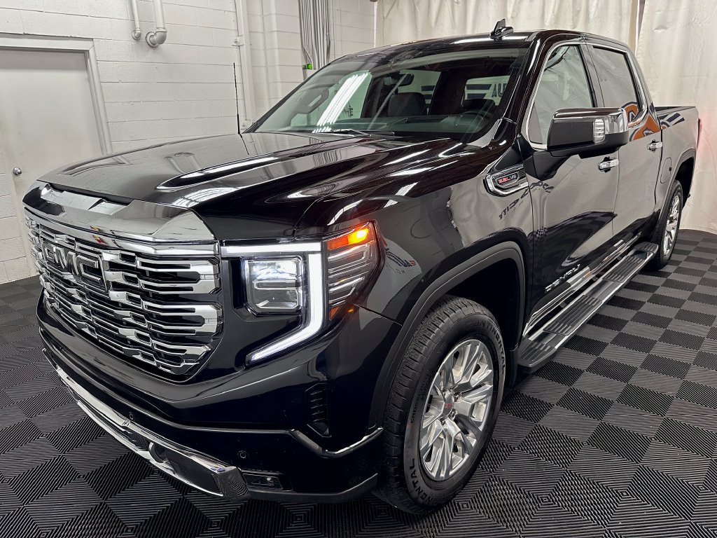 Used 2026 GMC Sierra 1500 Denali w/ Technology Package AWD/4WD image 4