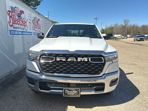 New 2026 RAM 1500 4x4 Crew Cab image 5