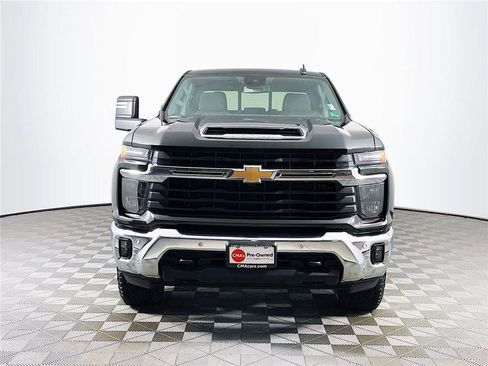 Used 2025 Chevrolet Silverado 2500 LT w/ Safety Package image 2