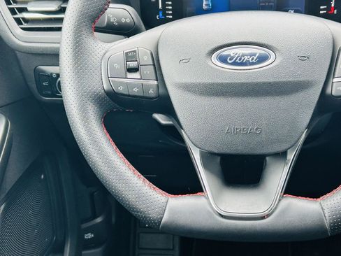 Used 2024 Ford Escape ST-Line w/ Tech Pack #1 AWD/4WD image 19