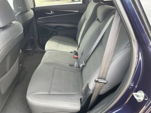 Used 2020 Kia Sorento LX AWD/4WD image 56