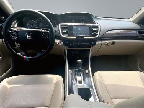 Used 2016 Honda Accord EX-L image 7