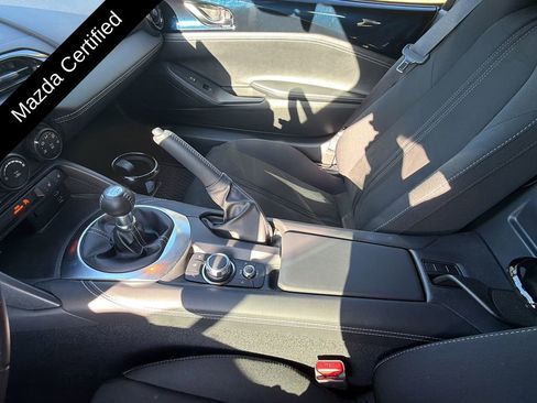 Certified 2024 MAZDA MX-5 Miata Club RWD image 33