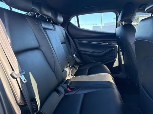 Used 2019 MAZDA MAZDA3 Hatchback image 10