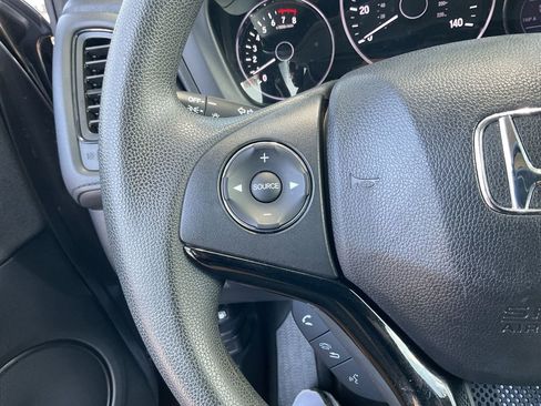 Used 2019 Honda HR-V LX image 27