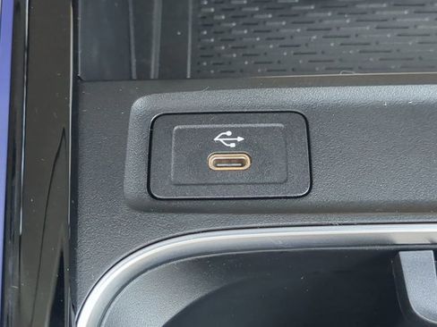 Used 2025 Mercedes-Benz GLA 250 image 21