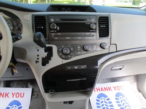 Used 2011 Toyota Sienna LE image 16