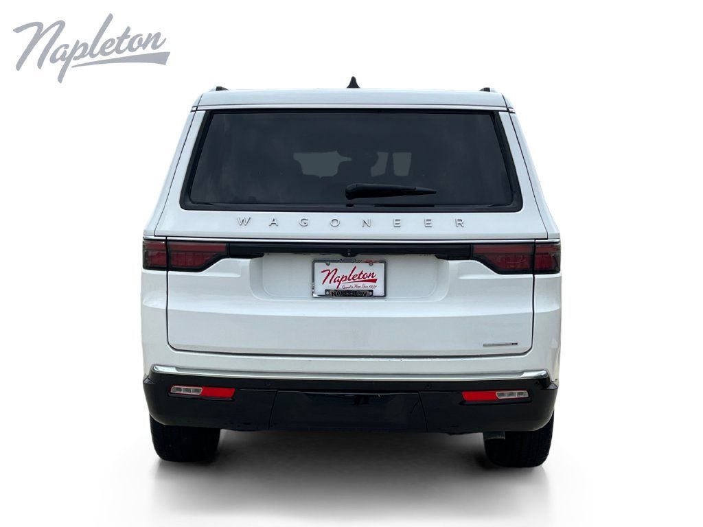 Used 2024 Jeep Wagoneer Series II w/ Flexible Seating Group AWD/4WD image 4