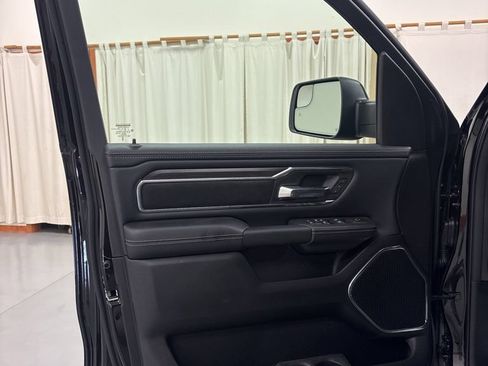 New 2026 RAM 1500 Laramie AWD/4WD image 17