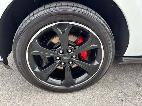 Used 2023 Ford Expedition Max Limited image 7