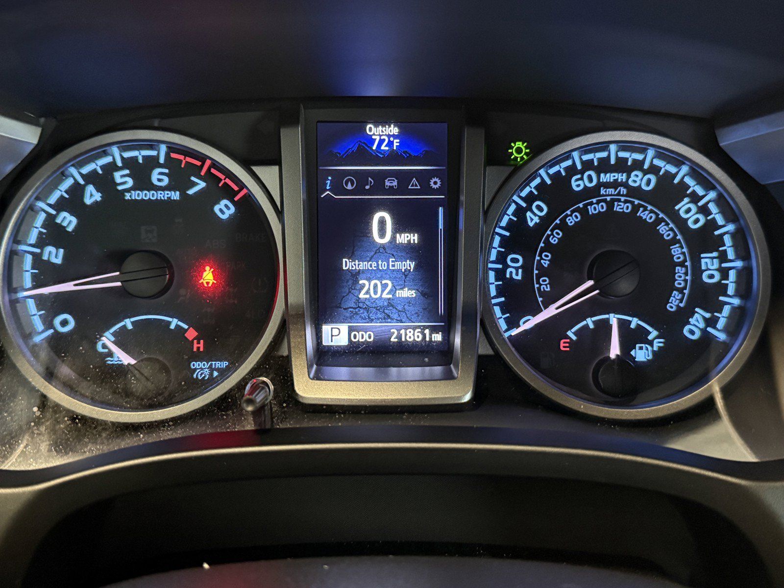 Used 2022 Toyota Tacoma Limited w/ Nightshade Package AWD/4WD image 10