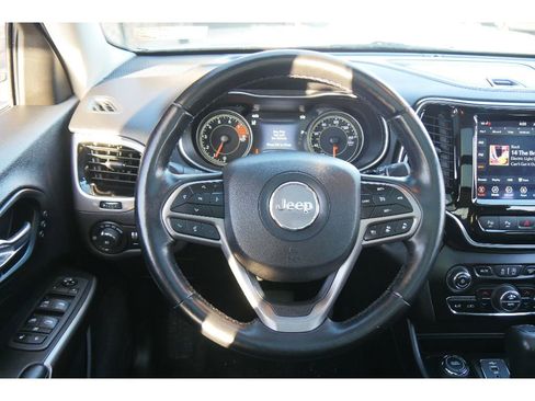 Used 2021 Jeep Cherokee Limited image 21