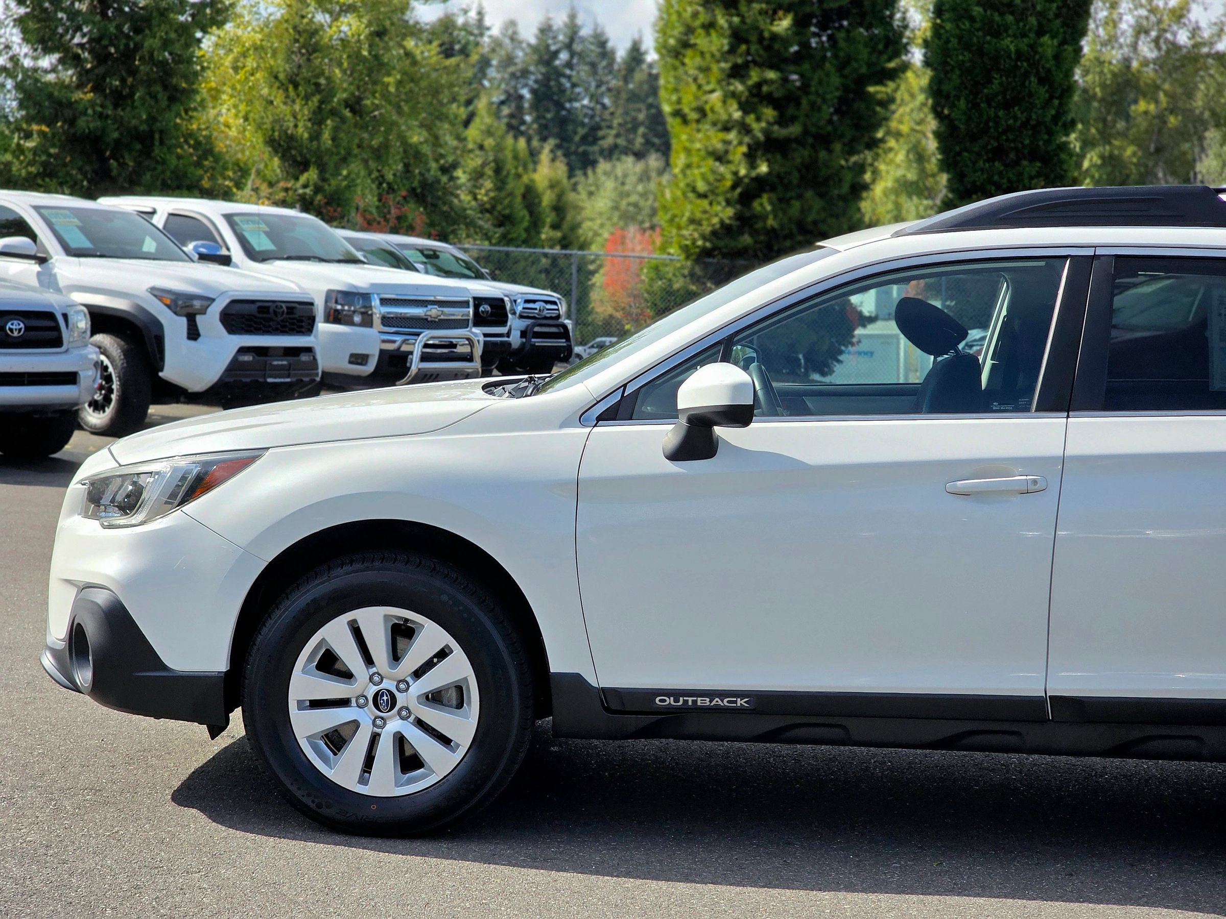 Used 2018 Subaru Outback 2.5i Premium AWD/4WD image 5